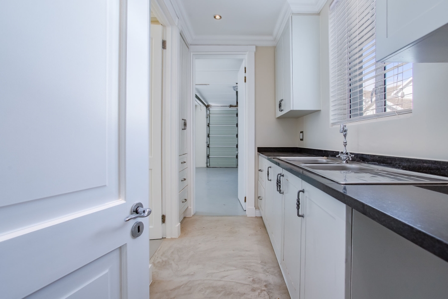 To Let 4 Bedroom Property for Rent in Val De Vie Estate Western Cape